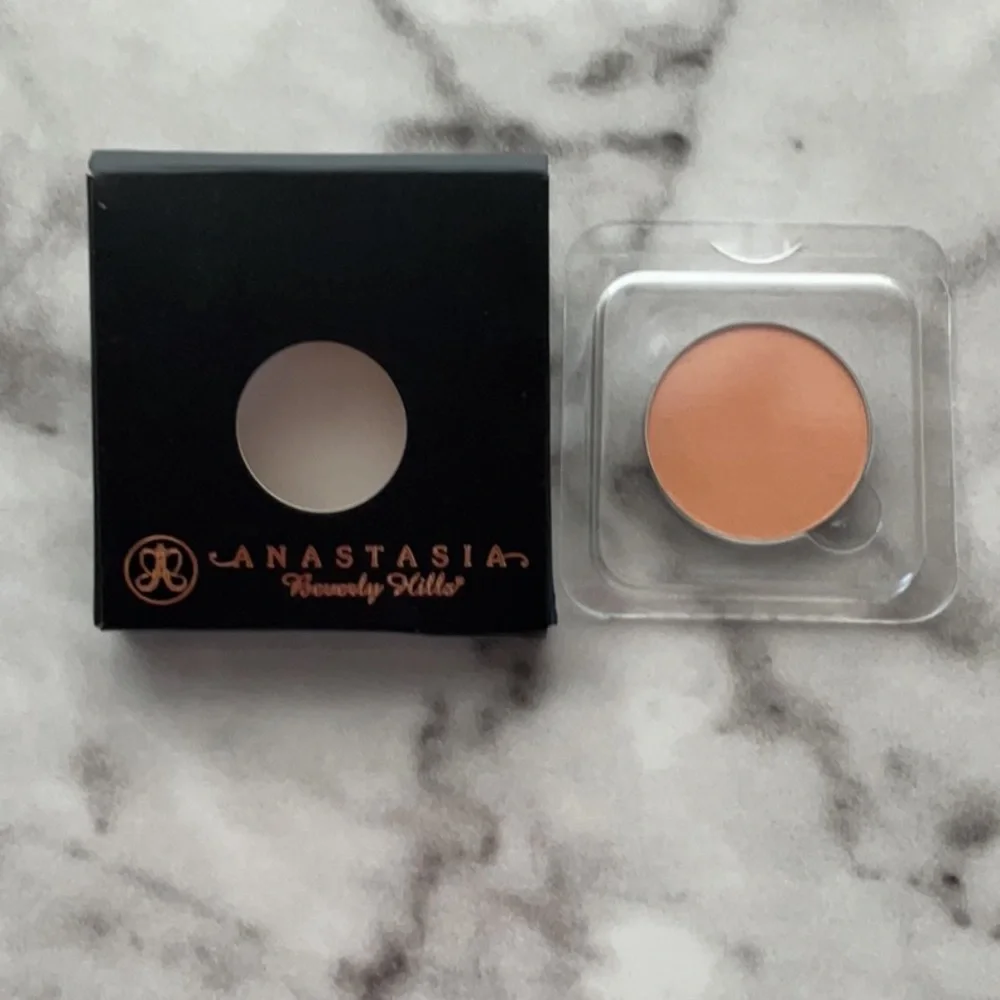 Anastasia Beverly Hills Contour Kit -Peaches & Cream